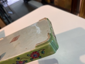 A Chinese famille rose serving dish with floral design, Jiaqing mark, in a Japanese tomobako, 19th/20th C.