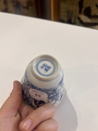 A varied collection of Chinese blue and white porcelain with figures and floral design, 18th/19th C.