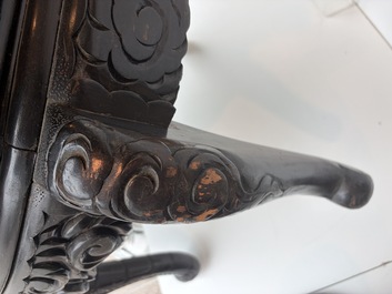 A pair of Japanese carved wooden 'dragon' chairs, Meiji, 19th/20th C.