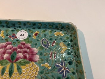 A Chinese famille rose serving dish with floral design, Jiaqing mark, in a Japanese tomobako, 19th/20th C.