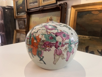 Four Chinese famille rose and qianjiang cai jars with animated scenes and floral and 'Wu Shuang Pu' design, 19th/20th C.
