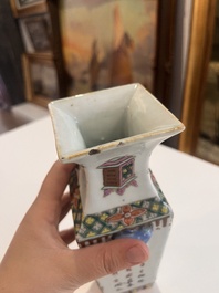 A varied collection of Chinese famille rose and famille verte porcelain, 19th/20th C.