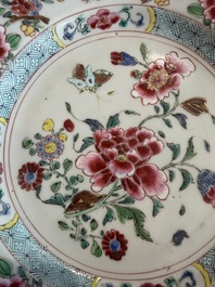 Eleven Chinese Imari style and famille rose plates with floral design, Yongzheng/Qianlong