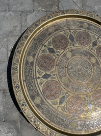 A large Islamic 'Mamluk revival' inlaid brass tray, Egypt or Syria, 19th/20th C.