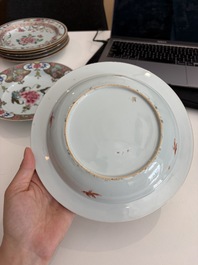 Eleven Chinese Imari style and famille rose plates with floral design, Yongzheng/Qianlong