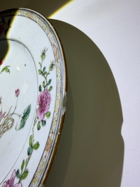 Eleven Chinese Imari style and famille rose plates with floral design, Yongzheng/Qianlong