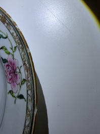 Eleven Chinese Imari style and famille rose plates with floral design, Yongzheng/Qianlong