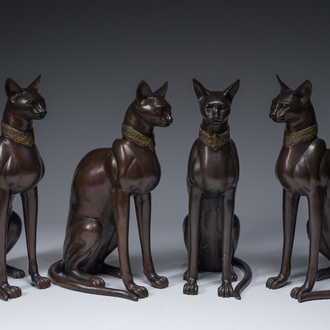 A. Tiot (20ème/21ème siècle): Quatre statues de Bastet, bronze à patine brune