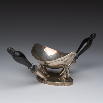 Bol à braises en argent de style Empire avec poignées en bois noirci, 19ème siècle