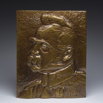 Janina Broniewska (1886-1947): Plaque en bronze avec le portrait de profil de Jozef Pilsudski en relief