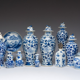 Collection variée en porcelaine de Chine bleu et blanc, Kangxi et postérieur