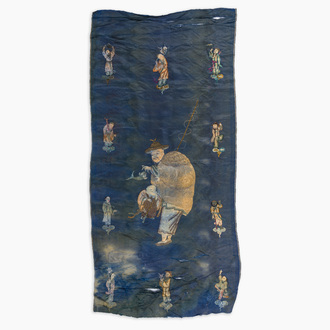 Tissu en soie brodée à décor d'immortels, Chine, 19ème siècle