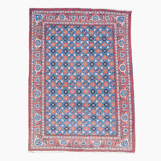 Tapis oriental de type Varamin à décor floral, laine sur coton, deuxième moitié du20ème siècle