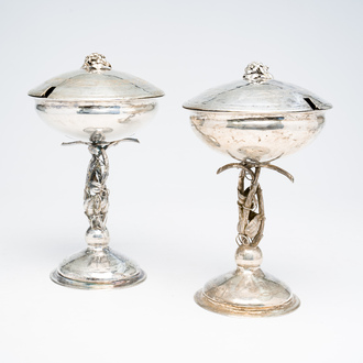 Paire de tazzas couvertes en argent à décor guilloché, poinçon de maître Johan Edvard Milton, Boras, Suède, daté 1866 (M5)