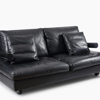 Antonio Citterio (1950): A black leather 'Baisity' sofa for B&B Italia, 1980's