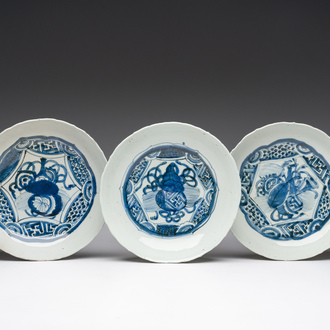 Three Chinese blue and white molded Kraak porcelain plates with double gourd designs, Wanli