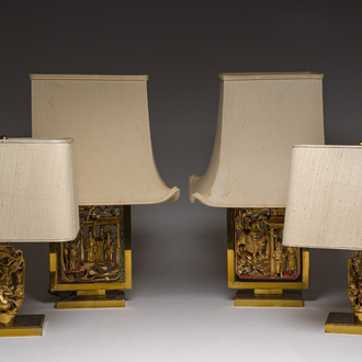 Two pairs of table lamps with South-Chinese reticulated gilt wooden carvings, 20th C.