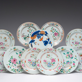 Tien Chinese famille rose borden en een Imari-stijl bord met floraal decor, Qianlong