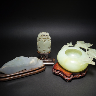 Drie Chinese hardstenen snijwerken, 19de/20ste eeuw