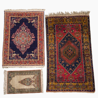 Three oriental carpets, a.o. Kashmir and Sarouk, wool, cotton and silk, 20th C.
