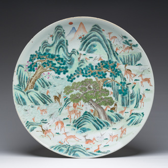 A large Chinese famille rose '100 deer' dish, 19th C.