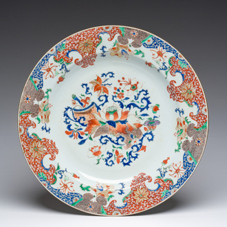 A large Chinese famille verte 'lotus' dish, Yongzheng/Qianlong