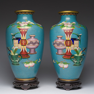A pair of Chinese cloisonné 'antiquities' vases, 20th C.