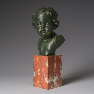 François Duquesnoy (1597-1643, suiveur de): Buste de jeune homme, bronze à patine verte sur socle en marbre, 19ème/20ème siècle