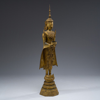 Figure de Bouddha debout en bronze doré, Thaïlande, Rattanakosin, 19ème siècle
