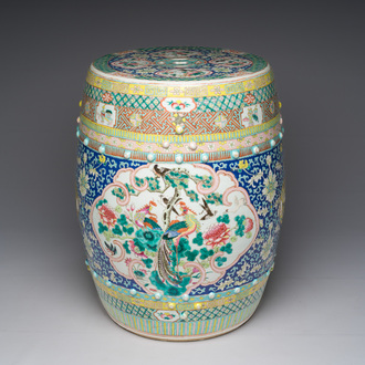Tabouret en porcelaine de Chine famille rose à décor floral et d'oiseaux parmi des branches fleuries, 19ème siècle