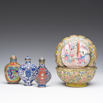 Three Chinese cloisonné snuff bottles and a Canton enamel bowl and cover, 19th/20th C.