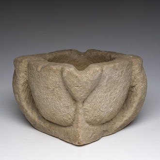 Grand mortier en grès d'Arras, Nord de la France, début 16ème siècle