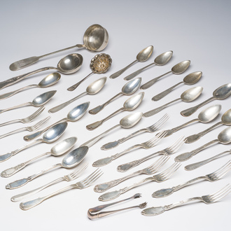 Collection variée de couverts en argent et métal argenté, styles et origines diverses, Wolfers, Delheid, Allemagne, etc., 19ème/20ème siècle