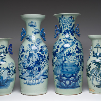 Quatre vases en porcelaine de Chine bleu et blanc sur fond céladon à décor d'oiseaux parmi des branches fleuries, 19ème/20ème siècle