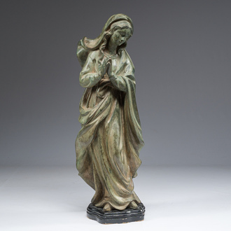 European school: The praying Madonna, green patinated bronze on an ebonized wooden base, 20th C.