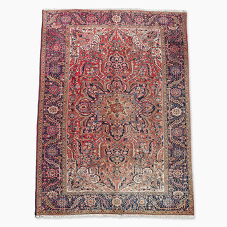 Tapis oriental de type Heriz à décor floral, laine sur coton, 20ème siècle
