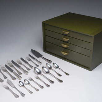 Ménagère de 116 pièces dans la cassette d'origine, Christofle, France, 20ème siècle