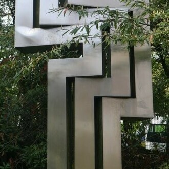 Hilde Van Sumere (1932-2013): Sans titre, acier inoxydable