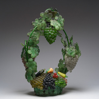 Cesare Toso (20th C.): An Italian table lamp in the shape of a basket filled with grapes surrounded by vines in Murano glass