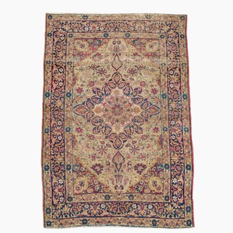 Tapis oriental de type Kerman (Kirman) à décor floral, laine sur coton, 19ème siècle