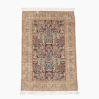 Tapis de style Hereke à décor floral, soie sur coton, Chine, 20ème siècle