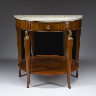 Georges Jacob (1739–1814): Console Empire demi-lune en acajou et bronze doré ouvrant par un tiroir et surmontée d'une tablette en marbre blanc