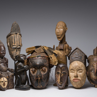 Collection variée de masques et de sculptures africaines, origines diverses, 20ème siècle