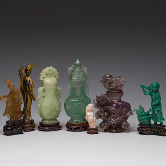 Collection de sept sculptures en pierre dure, dont du jade, du quartz et de l'œil de tigre, Chine, 19ème/20ème siècle