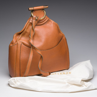 Sac à dos 'Camel Amandier' en cuir marron avec sa pochette d'origine, Delvaux, 20ème siècle