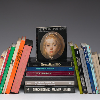 An interesting and varied collection of art books and exhibition catalogues, 20th C.