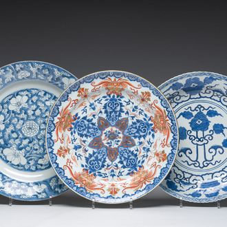 Three Chinese blue, white and Imari style dishes with floral design, Kangxi