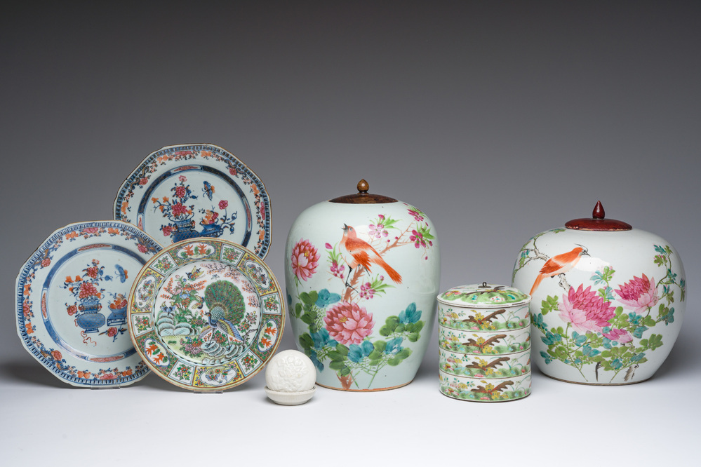 Collection vari&eacute;e en porcelaine de Chine famille rose et qianjiang cai, 18&egrave;me/20&egrave;me si&egrave;cle