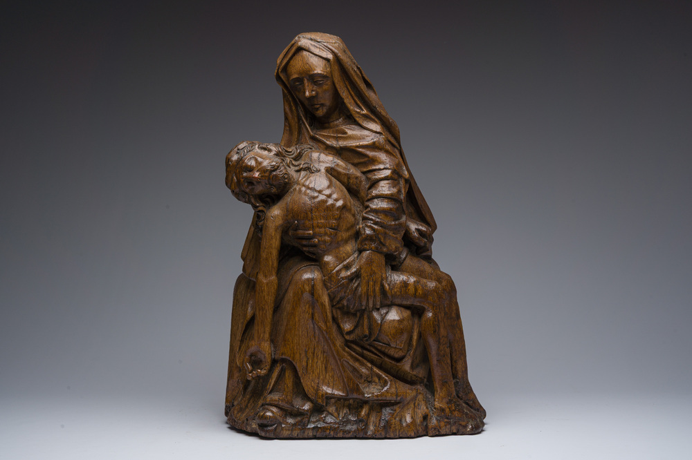 Piet&agrave; en ch&ecirc;ne sculpt&eacute;, Flandres, 16&egrave;me si&egrave;cle