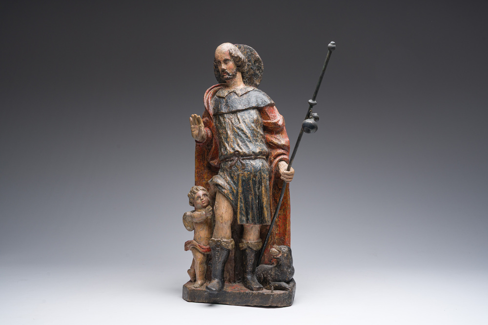 Saint Roch accompagn&eacute; d'un ange et d'un chien en bois sculpt&eacute; et polychrom&eacute;, Flandres, 17&egrave;me si&egrave;cle